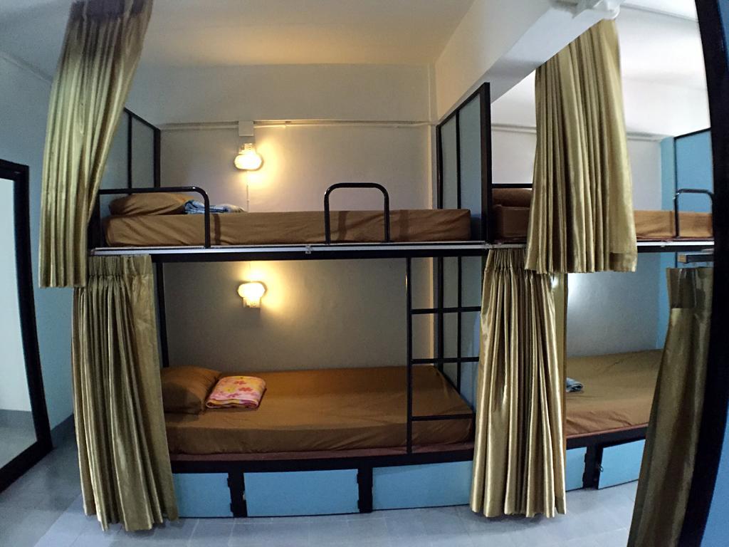 Zoe Hostel Chiang Mai Rum bild
