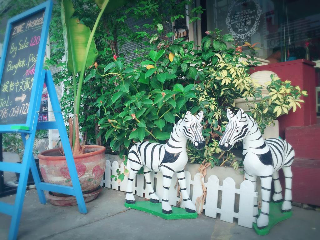 Zoe Hostel Chiang Mai Exteriör bild