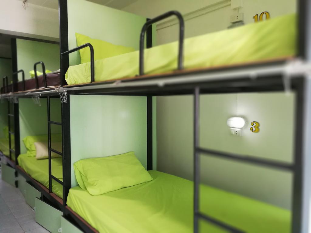 Zoe Hostel Chiang Mai Exteriör bild