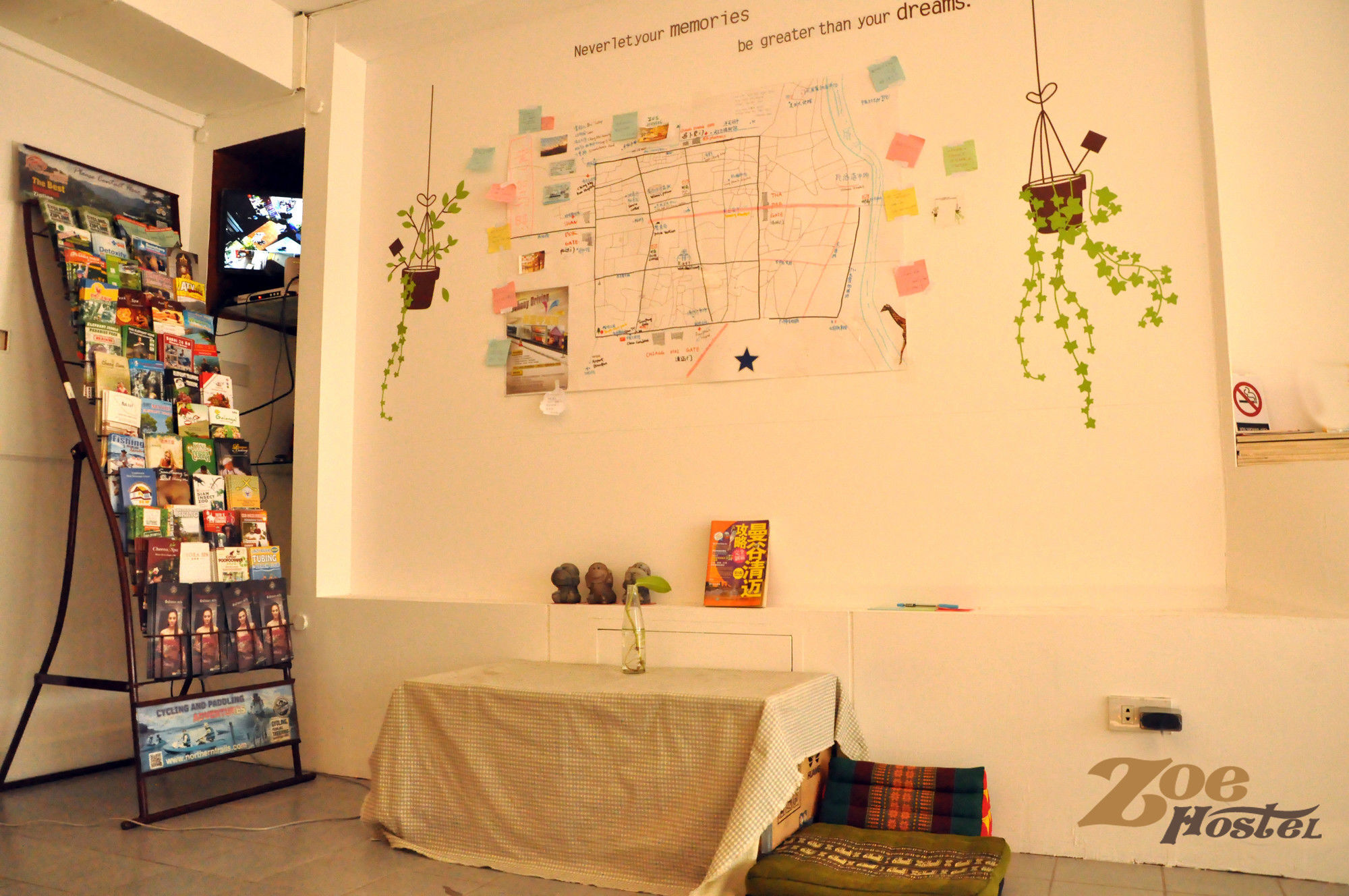 Zoe Hostel Chiang Mai Exteriör bild